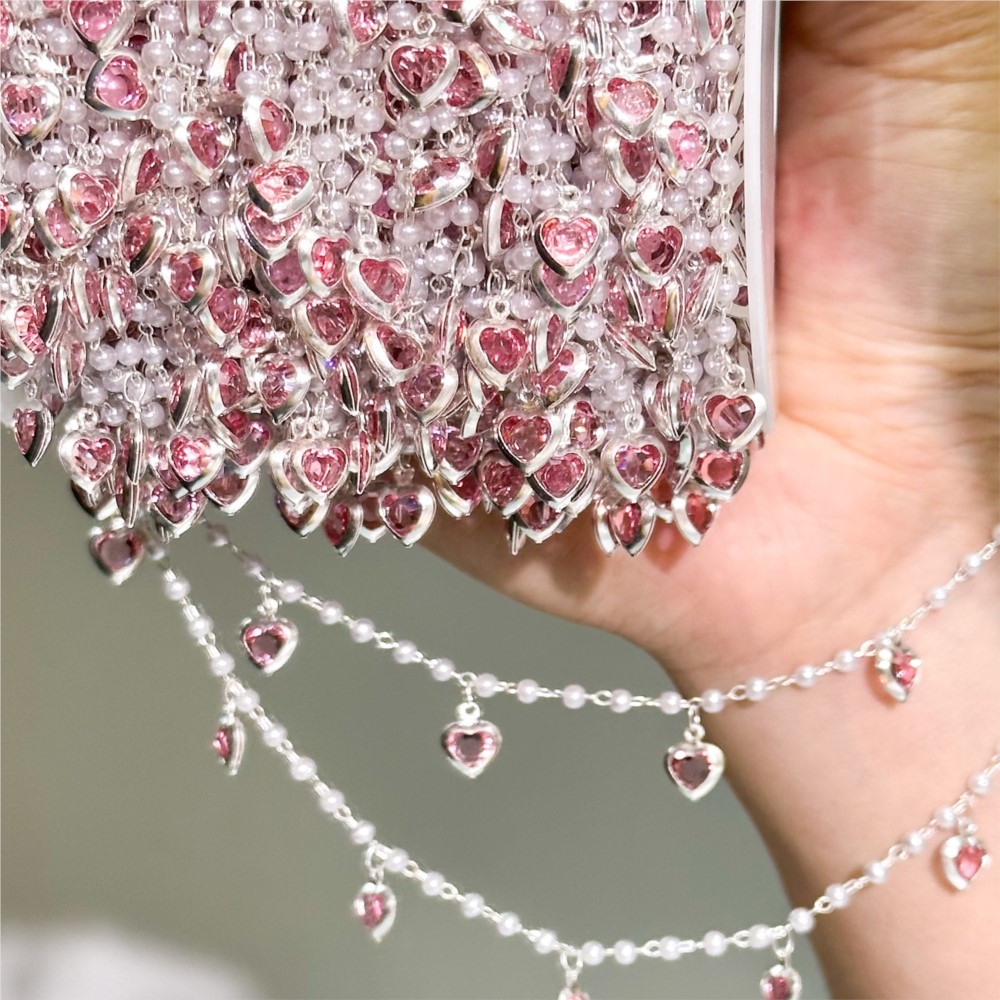 Crystal Choker Necklace - Chaîne en laiton avec cœurs en