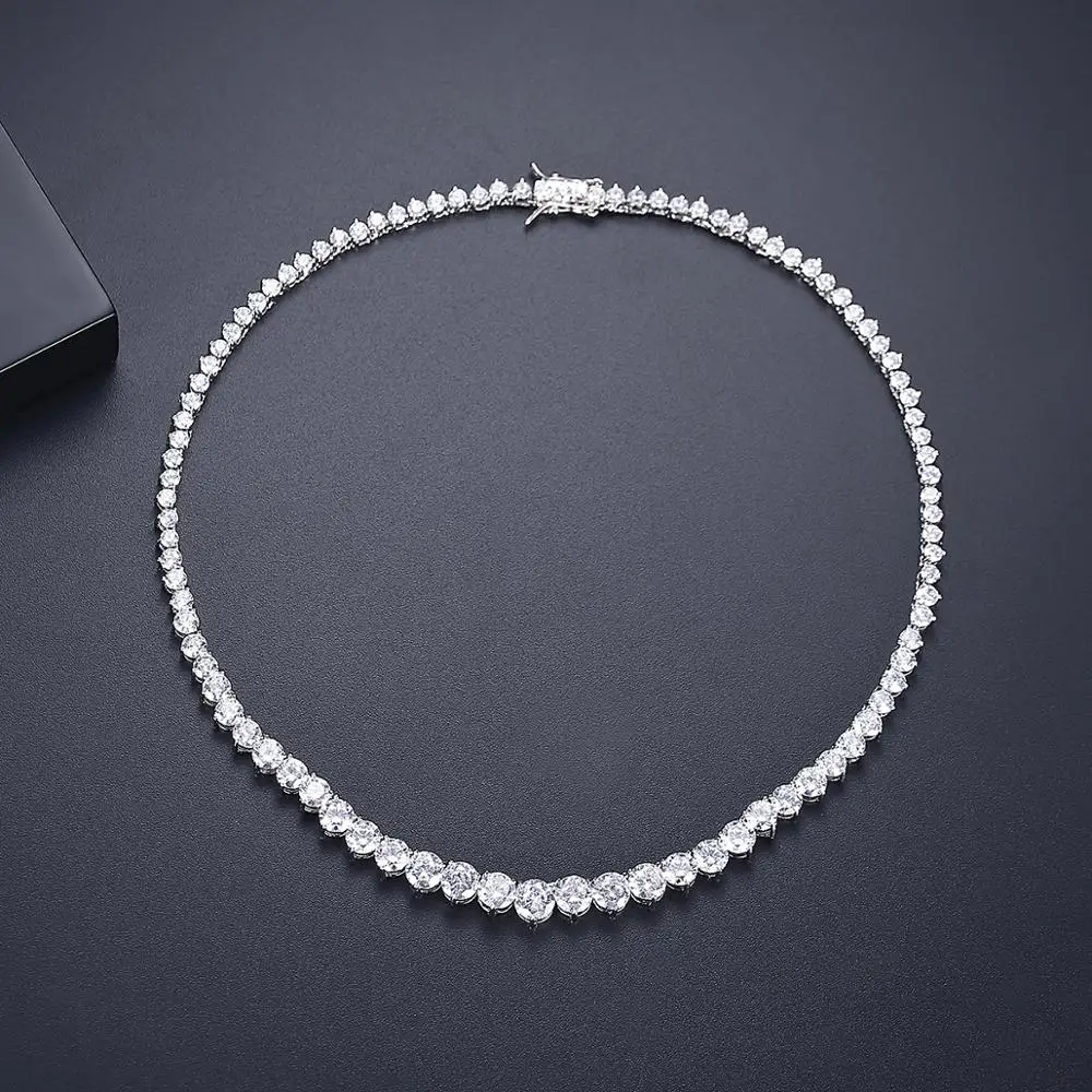 Collier de tennis glacé pour f - Crystal Choker Necklace avis et prix