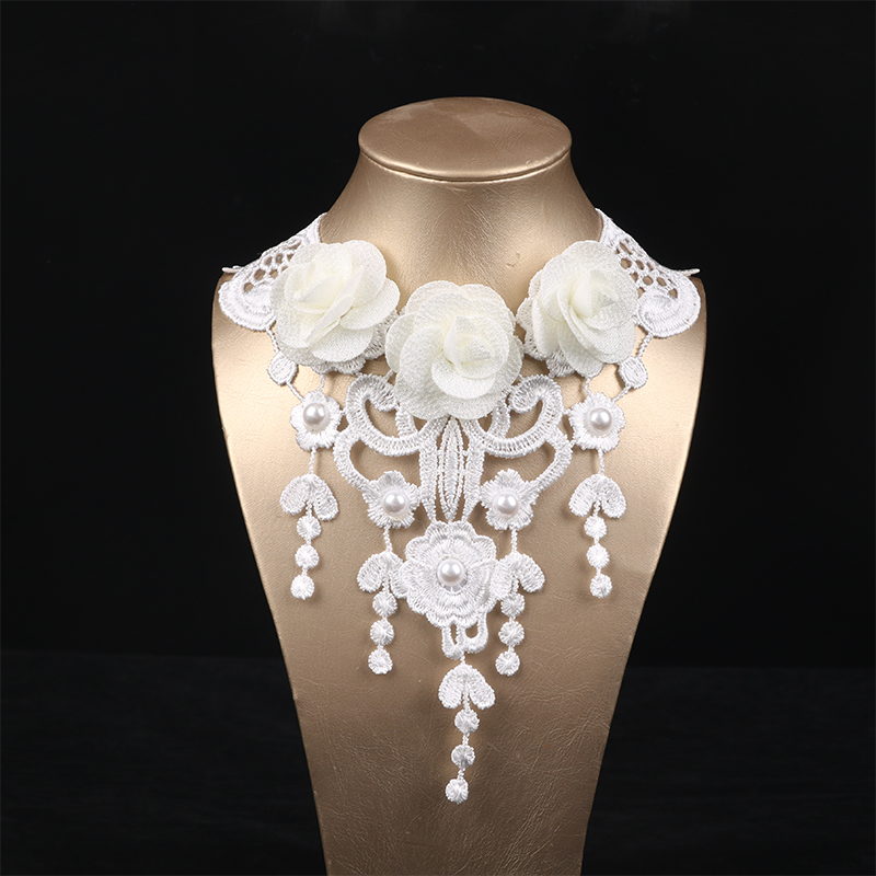 Collier ras du cou en dentelle - Crystal Choker Necklace avis et prix